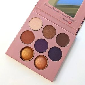 Missy Lynn eyeshadow palette